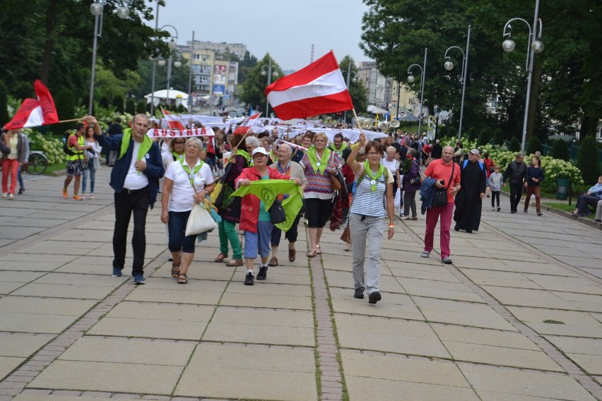 Pielgrzymka Rybnicka dotarła na Jasną Górę [ZDJĘCIA]