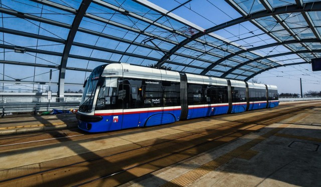 Przejeżdżające przez wiadukt tramwaje przeszkadzają okolicznym mieszkańcom.