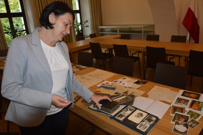 Archiwum opolskie pokazuje historia regionu i kraju w rodzinnych pamiątkach ukrytą