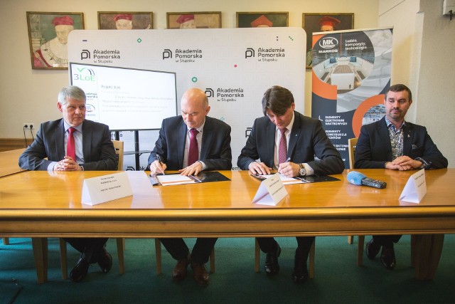 Prezes Markosu Cezary Koseski i rektor Uniwersytetu Pomorskiego Zbigniew Osadowski podpisali porozumienie o współpracy rok temu.