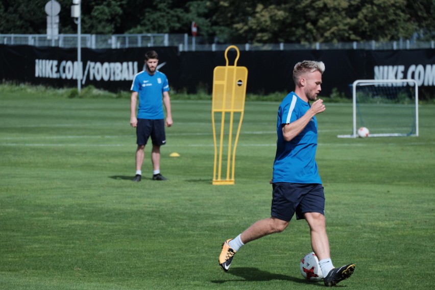 Trening piłkarzy Lecha Poznań przed meczem z Arką Gdynia