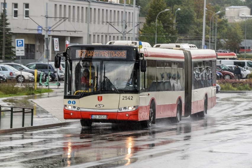 Dwa z siedmiu autobusów od Gdańska nie dojadą na Ukrainę....