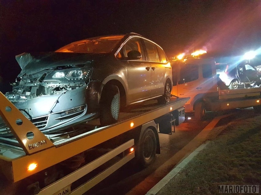 W Pakosławicach zderzyły się dwa samochody osobowe, którymi...
