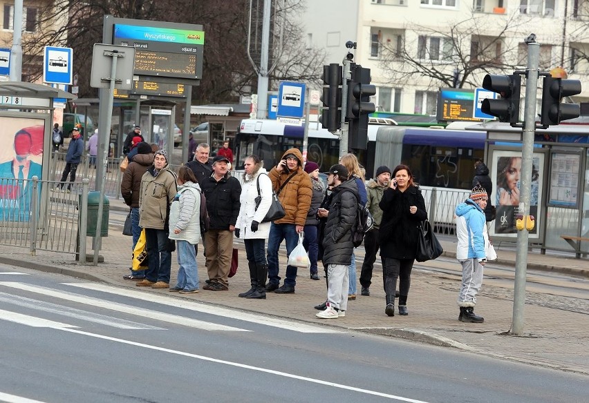 Na trasie Szczecińskiego Szybkiego Tramwaju zapadła się szyna. Komunikacja wznowiona