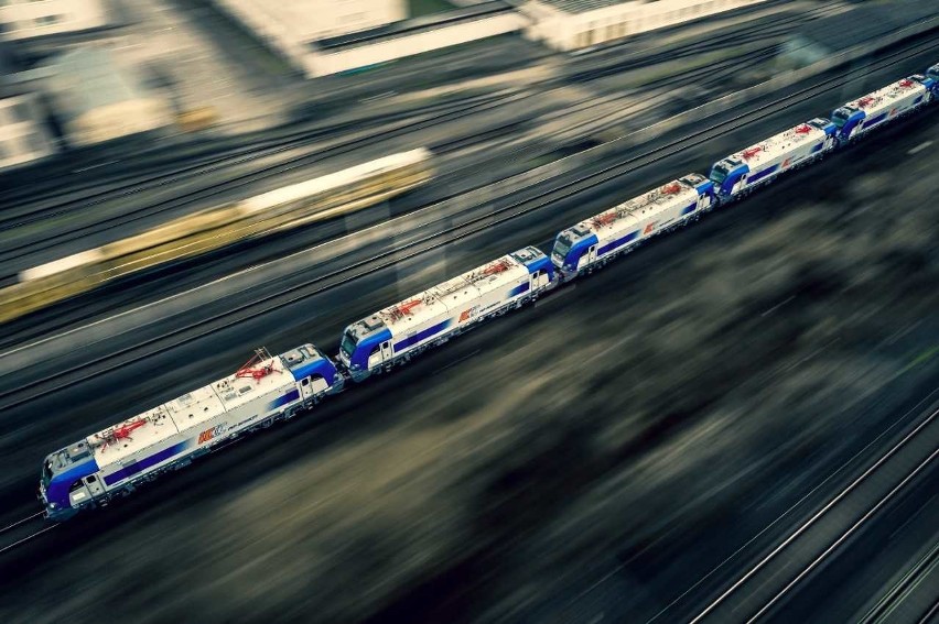Nowe lokomotywy rozwijają prędkość do 160 km/h i pozwolą...