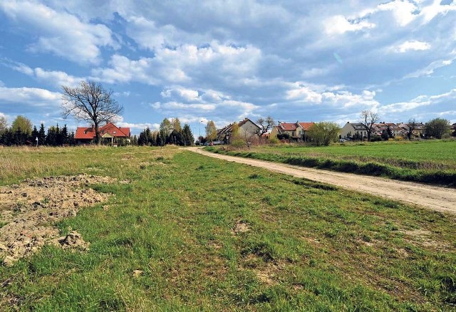 Są chętni inwestorzy, spoza Koszalina, którzy w rejonie ul. Krańcowej - Franciszkańskiej chcą budować sklep o powierzchni 1.500 m kw. oraz domy wielorodzinne o wysokości nawet do 5 kondygnacji