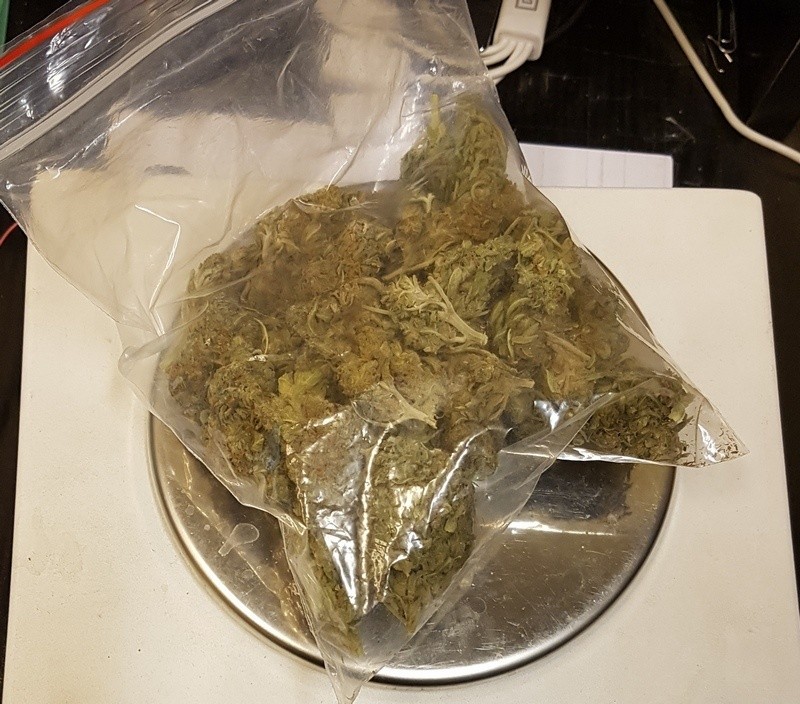 W mieszkaniu 32-latka policjanci znaleźli 42 gramy...