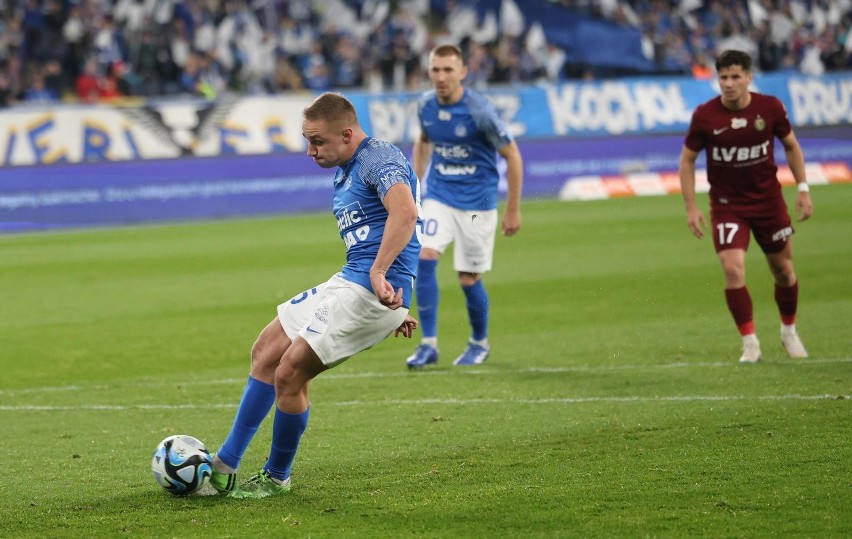 Daniel Szczepan w pierwszym meczu Niebieskich na Stadionie...
