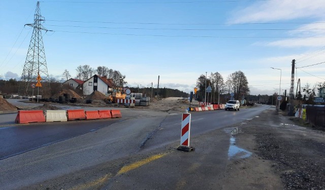 Remont drogi krajowej numer 79 z Aleksandrówki do Kozienic jest opóźniony.