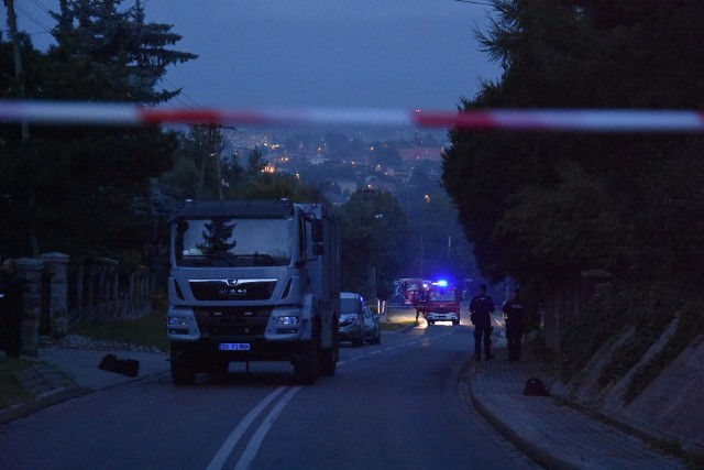 Chciał wysadzić znajomego w powietrze. Skonstruował bombę i wrzucił na jego posesję!