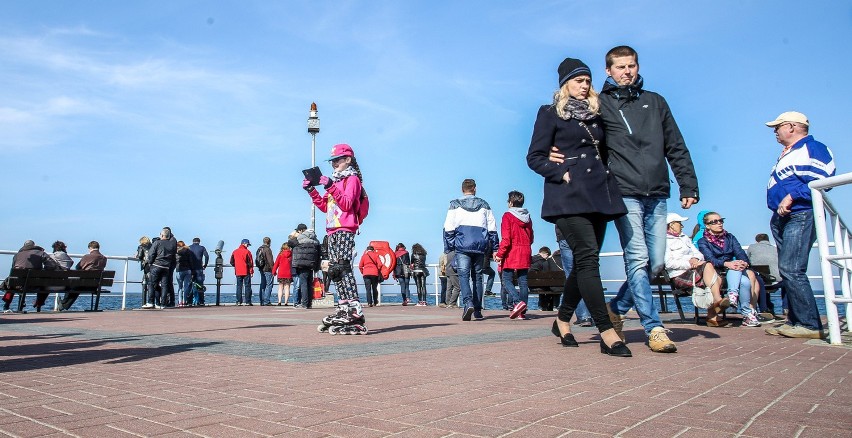 Majówka 2016 na Pomorzu. Mnóstwo gości nad Bałtykiem  [ZDJĘCIA]