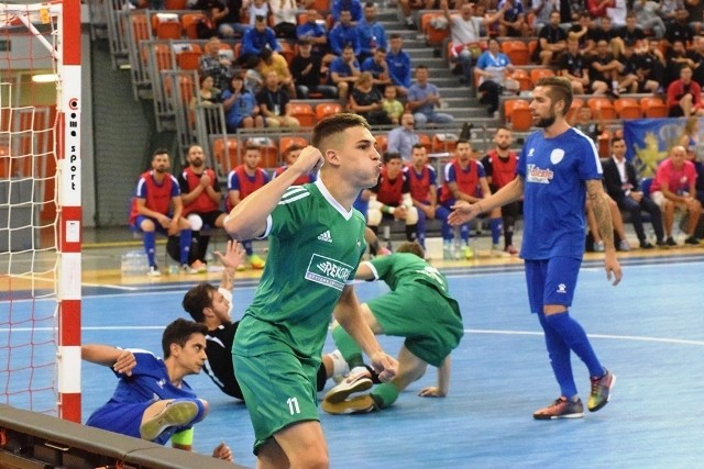 Bielski Rekord wygrał z Racing Futsal Luxemburg 11:2