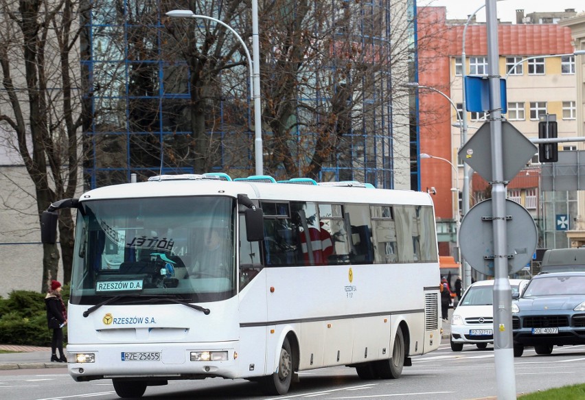 Prawie 53 mln zł na dopłaty do przewozów autobusowych na Podkarpaciu - tylko trzeba złożyć wnioski