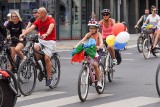 Rzeka rowerów "przepłynęła" przez Poznań. Kolorowi cykliści wyjechali na ulice [ZDJĘCIA]