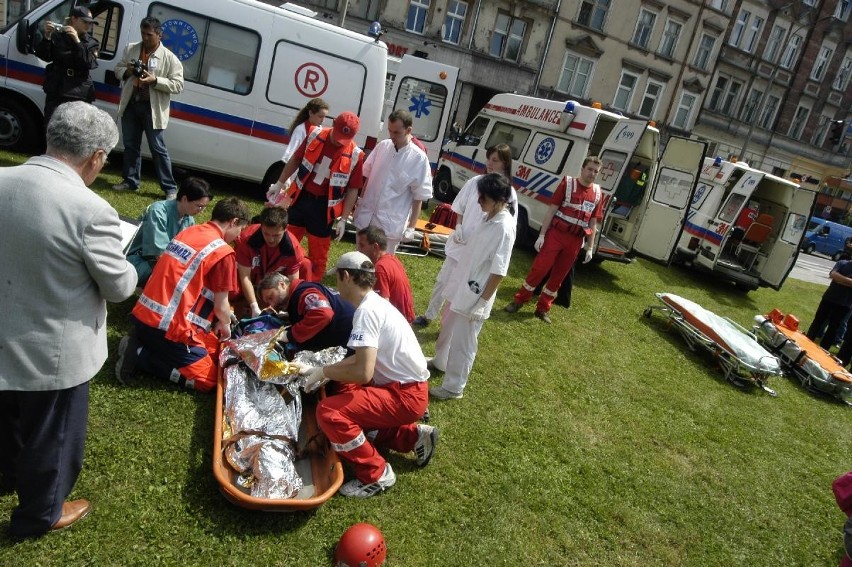 7 lipca. Biurowiec "Spolem" przy ulicy Ozimskiej w Opolu....