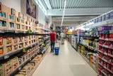 Tak są otwarte sklepy w Poniedziałek Wielkanocny 1 kwietnia - Biedronka, Lidl, Żabka. Oto godziny otwarcia sklepów