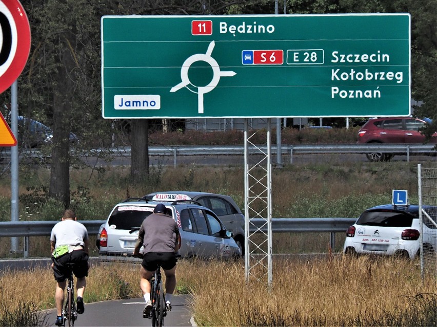 Gdzie się podziały drogowskazy na Mielno na drodze S6? Miały być w czerwcu, a już zaraz zaczyna się sierpień!