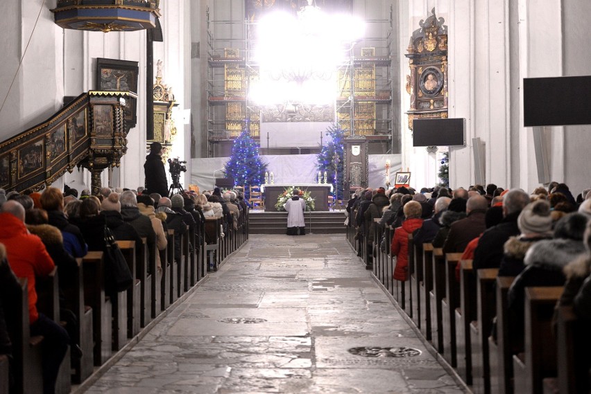 Różaniec i msza w bazylice Mariackiej w intencji śp. Pawła...