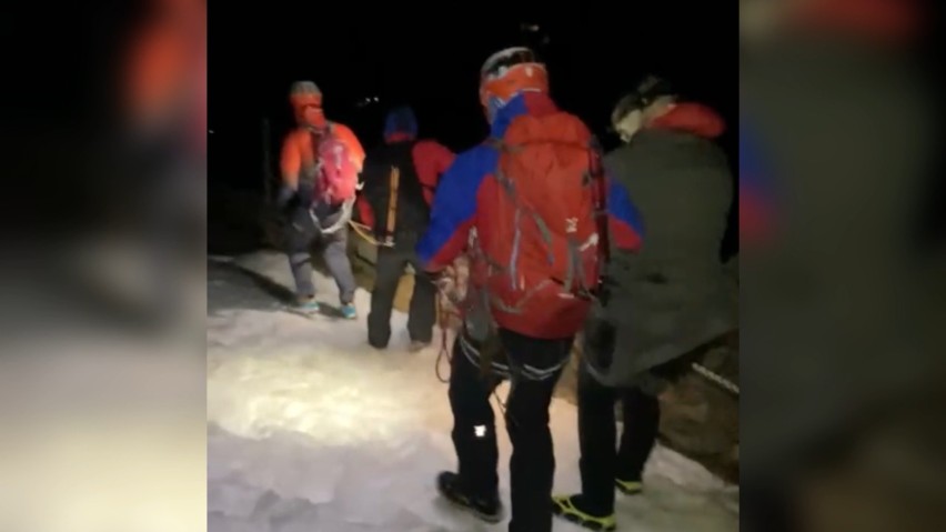 W środku nocy turyści z Czech utknęli na szczycie Śnieżki...