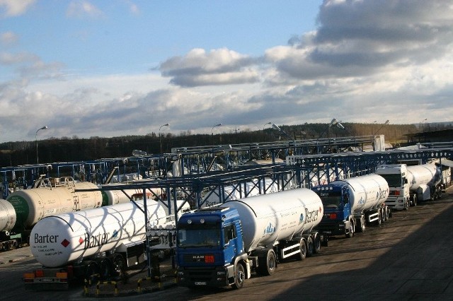Spółka dysponuje dwoma terminalami, obsługującymi towarowy ruch graniczny w Sokółce i Małaszewiczach