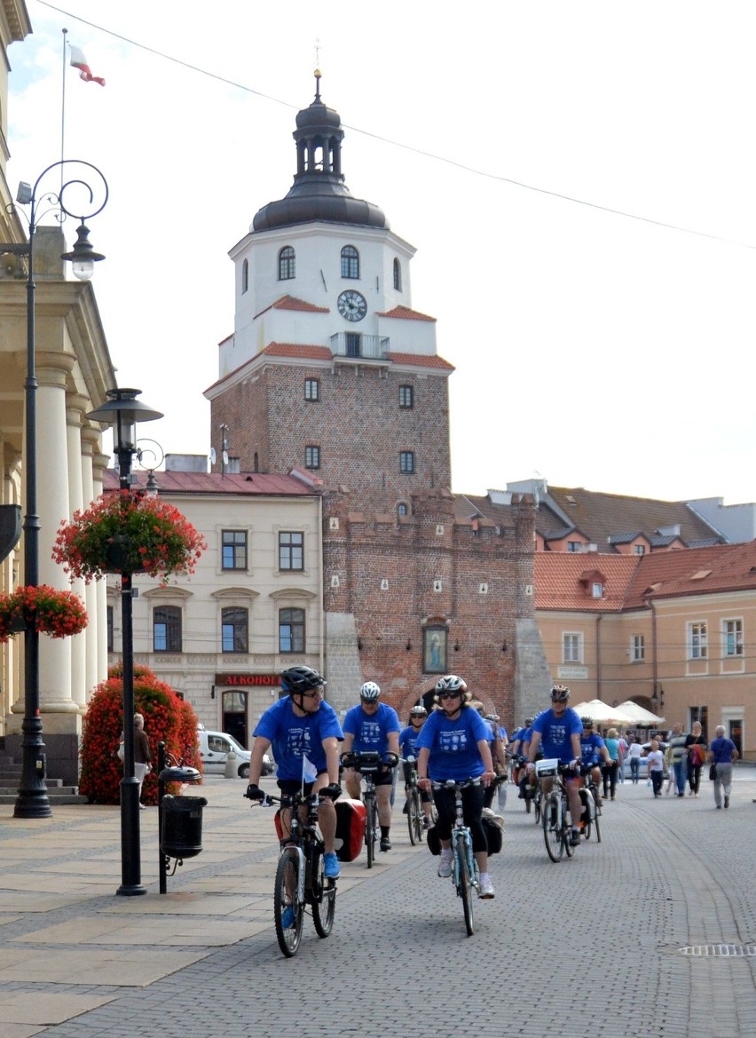 Wystartowała Lubelska Pielgrzymka Rowerowa Policjantów