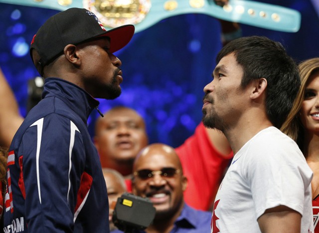 Mayweather - Pacquiao. Walka stulecia Floyd Mayweather – Manny Pacquiao już dziś w nocy. Zobacz LIVE, ONLINE, STREAM, TRANSMISJA w TVP i ONLINE. Transmisja walki Mayweather – Pacquiao na antenie TVP 1 i TVP Sport. Początek transmisji z gali w Las Vegas o godz. 2.55. Relacja na żywo online w internecie na stronie sport.tvp.pl. Mayweather Pacquiao LIVE, Mayweather Pacquiao transmisja, Mayweather Pacquiao TV, Mayweather Pacquiao internet, Mayweather Pacquiao na żywo.