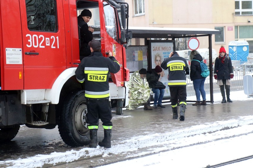 Do poszkodowanego mężczyzny wysłano straż pożarną, bo...