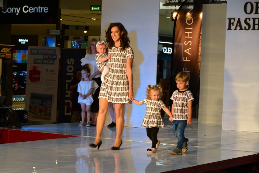 Niezwykły pokaz mody dla... mam i dzieci w Kielcach (WIDEO, zdjęcia)