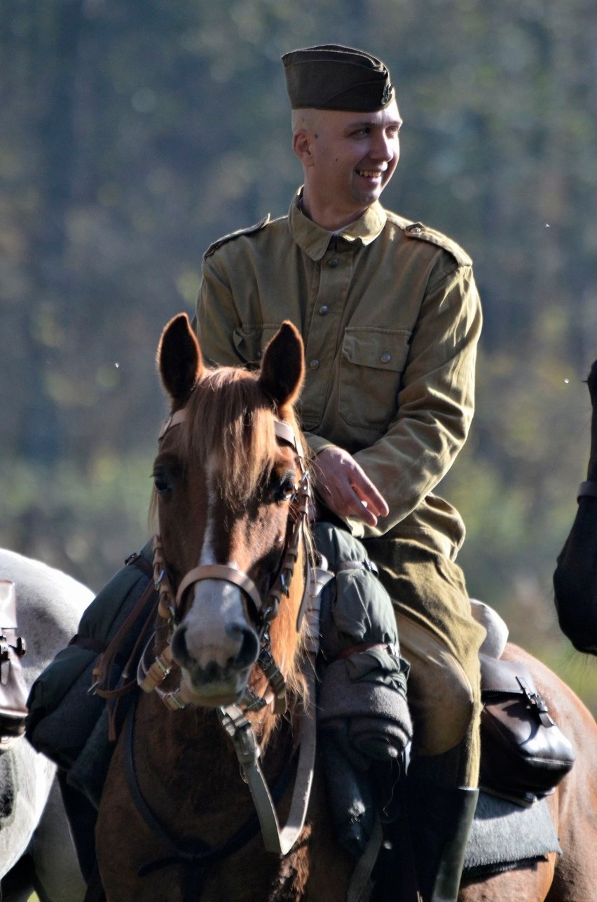 Hubertus w Pietkowie. Czyli wspaniała pogoń za lisem (zdjęcia) 