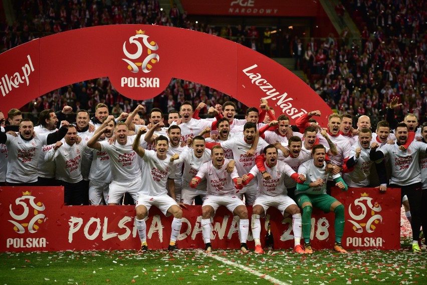 Polska awansowała do mundialu. Losowanie grup MŚ 2018 w...