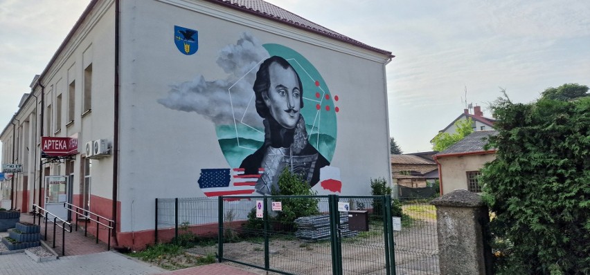 Szepietowo. Powstał ogromny mural upamiętniający Kazimierza Pułaskiego