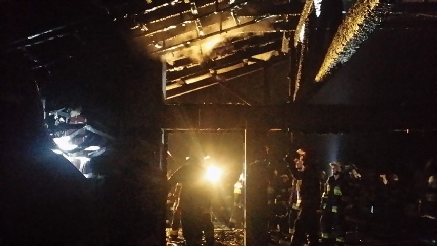 Pożar w Kaniowie: dom jednorodzinny stanął w ogniu