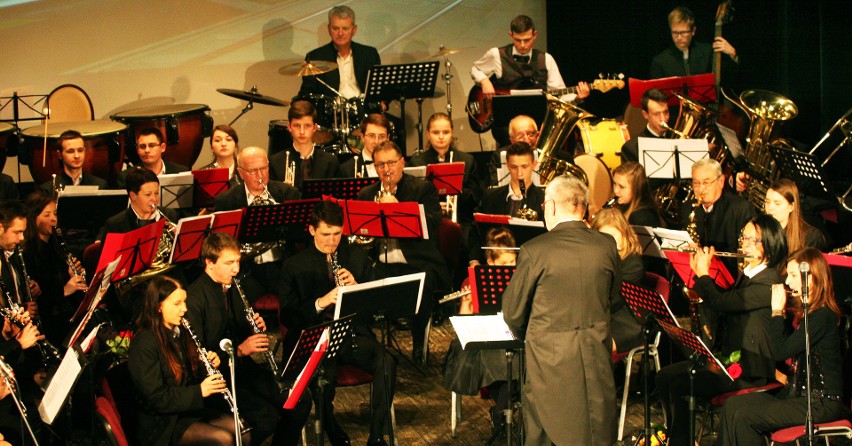 Ze sceny posypią się iskry, gdy Orkiestra Miejska Stary Sącz zagra Koncert Noworoczny w sobotę i niedzielę