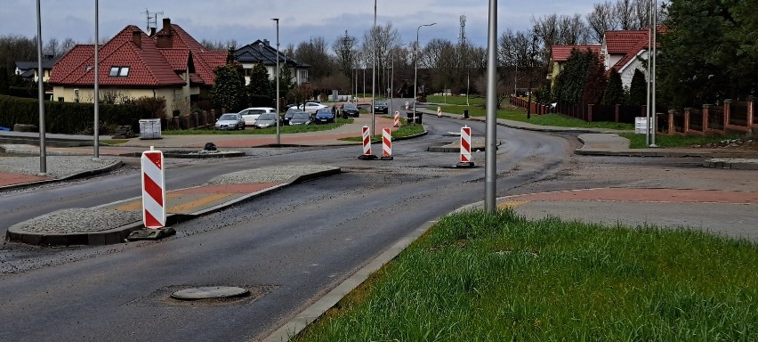 Remont ulicy Prostej trwa już 16 miesięcy, a wykonawca,...