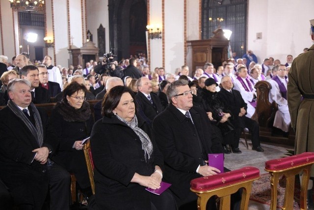 To w Inowrocławiu Prymas Glemp niemal co roku spędzał swoje urodziny, a po przejściu w 2009 r. na emeryturę, bywał tutaj wielokrotnie.Kard. Glemp spoczął w krypcie archikatedry św. Jana Chrzciciela w Warszawie.