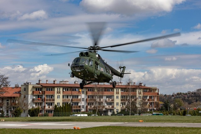 Lot testowy helikoptera Mi 8 P/SAR w Krakowie