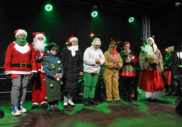 Boże Narodzenie coraz bliżej, więc na Rynku w Kruszwicy zorganizowano imprezę pod tytułem "Magia Świąt". Cieszyła się dużym zainteresowaniem
