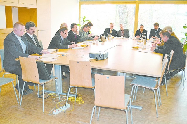 Do Rady Programowej należą przedstawiciele Konsulatu Niemiec w Opolu, Urzędu Marszałkowskiego i mniejszości.