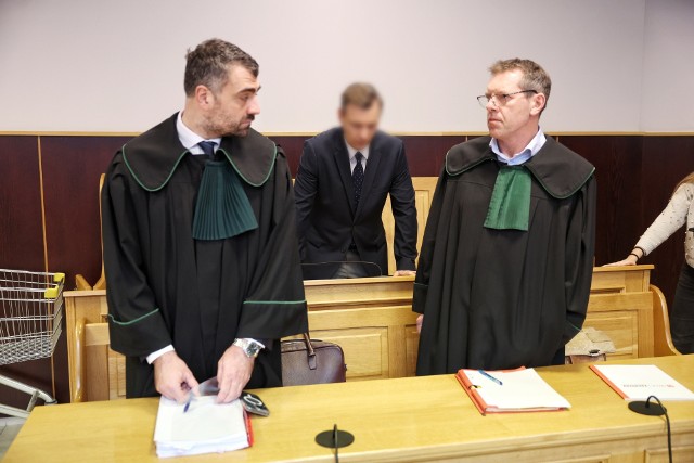 Jeden z oskarżonych, Przemysław K., zasłabł podczas ogłaszania wyroku.