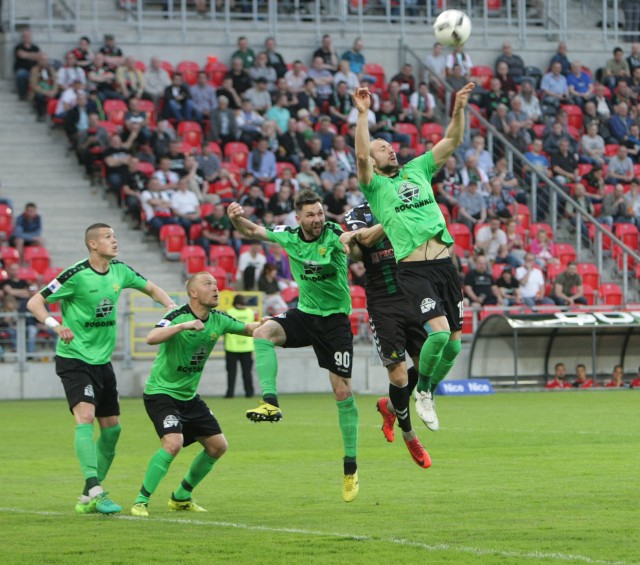 GKS Tychy – Górnik Łęczna 2:0. Mecz odbył się w dniu 47. urodzin GKS-u Tychy