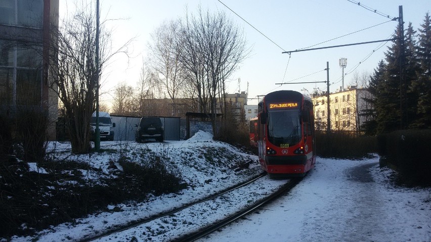 Nowe tramwaje "Skarbki" obsługują już linię nr 21 z Sosnowca do Będzina [ZDJĘCIA i WIDEO]