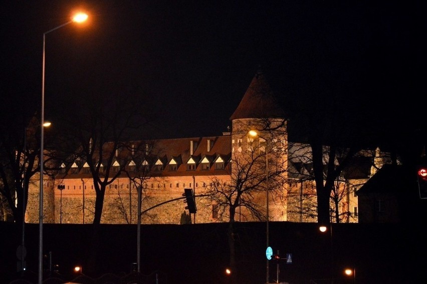 Bytów zaciska pasa i szuka oszczędności. Ma to związek z...