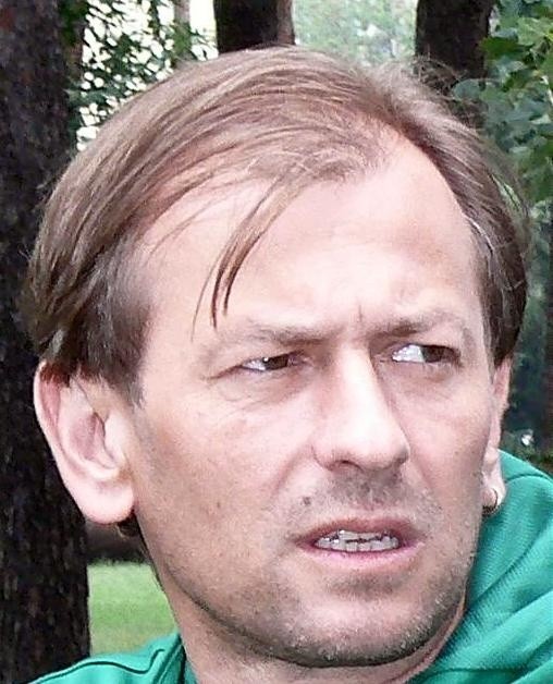 Piłkarze "Stalówki&#8221; wznowią treningi w czwartek po południu - mówi członek Rady Nadzorczej stalowowolskiego klubu Mariusz Szymański.