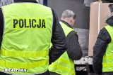 Skład nielegalnego tytoniu pod Zieloną Górą. Dwie osoby zatrzymane [ZDJĘCIA]