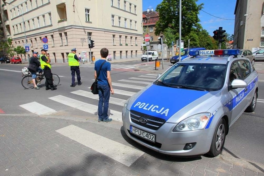 Bomba w Urzędzie Skarbowym w Poznaniu, Lesznie i Swarzędzu? [FOTO]