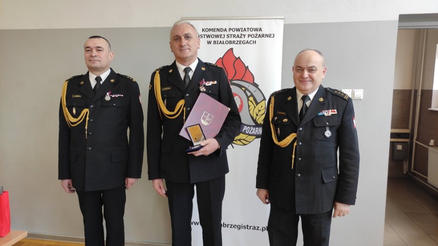 Brygadier Zenon Jachowski (z prawej), wieloletni zastępca...
