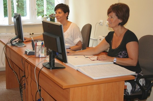 Karolina Woroniecka i Urszula Kubacka w odnowionym biurze statystyki medycznej