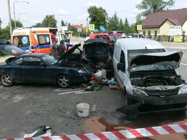 Na skrzyżowaniu ulic Kieleckiej, Zagórskiej i Mickiewicza w Suchedniowie regularnie dochodzi do wypadków. Wkrótce powstanie tam rondo, co zwiększy bezpieczeństwo.
