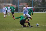 ŁKS Łomża pokonał lidera III ligi Pogoń Grodzisk Mazowiecki 2:1. Wygrana Jagiellonii II Białystok i remis Olimpii Zambrów