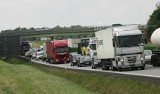 Wypadek na autostradzie A2 między węzłami Koło i Konin Wschód. Zderzyły się dwa samochody